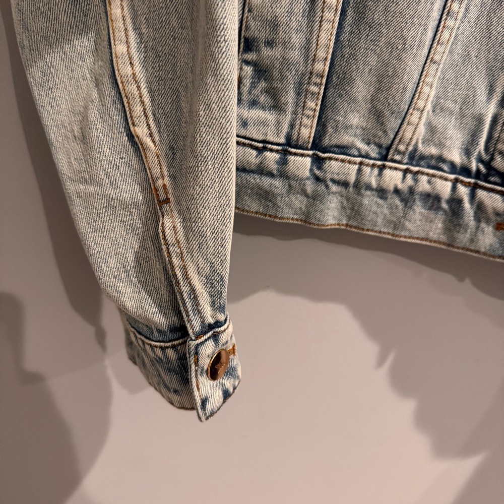 NWT Tuckernuck Denim Archie Jacket in Acid Wash, Size S - Picture 11 of 16